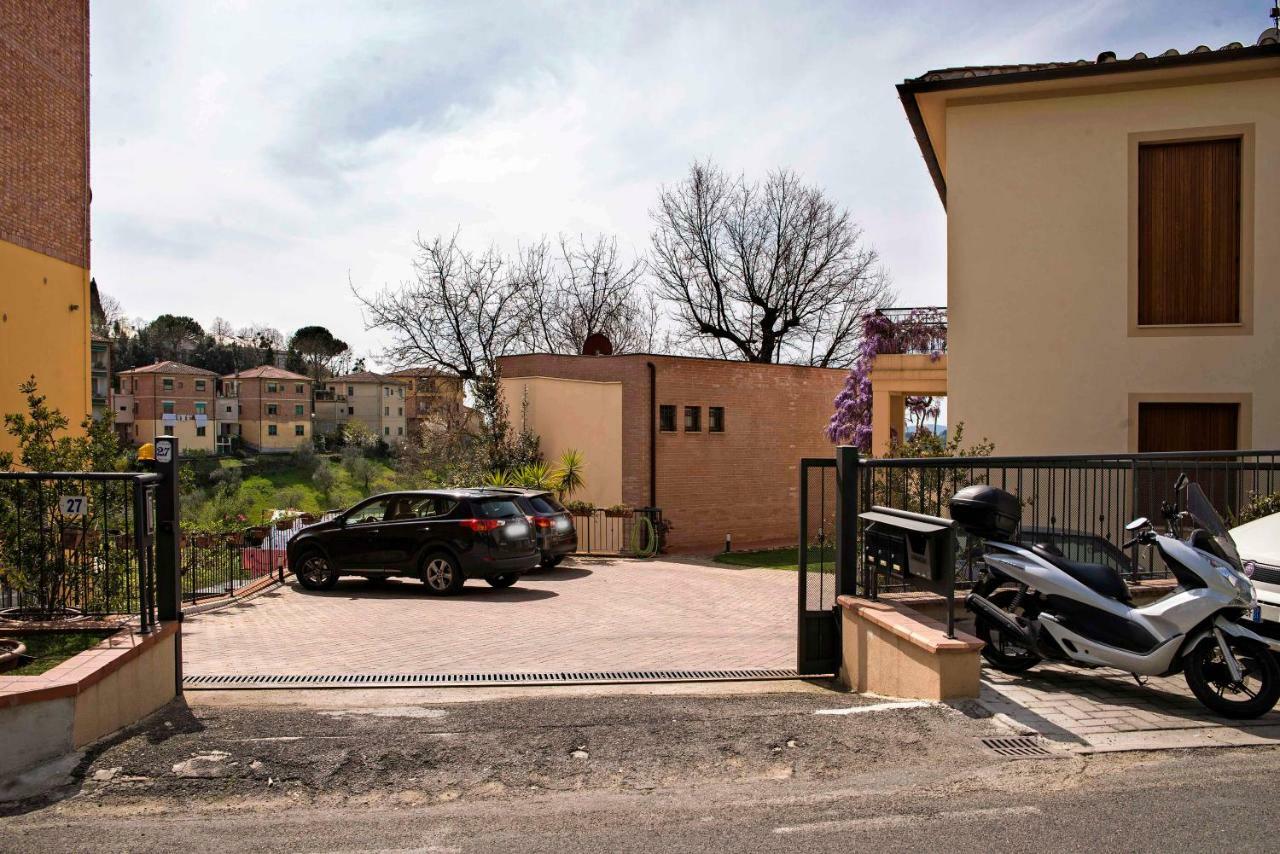 Apartamento Casa Il Glicine A Due Passi Dal Centro Siena Exterior foto